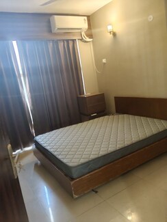 2 BHK Apartment For Rent in Pyramid Midtown