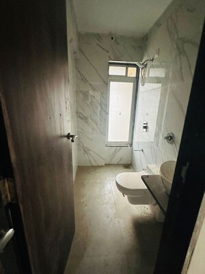 Bathroom in 2 BHK Apartment at Majestic Amarjyoti CHS, Chembur – for Sale