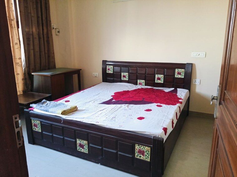 Bedroom, lajpat nagar iii 3 Bedroom 2000 Sq.Ft. Builder Floor In Lajpat Nagar Iii Delhi 10461427