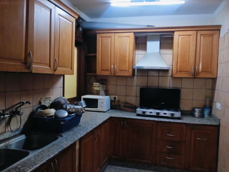Kitchen, lajpat nagar iii 3 Bedroom 2000 Sq.Ft. Builder Floor In Lajpat Nagar Iii Delhi 10461427
