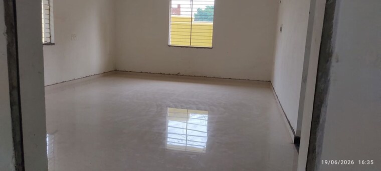 Room, bajra Commercial Shop 3000 Sq.Ft. In Bajra Ranchi 10461434