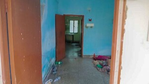 Room in  Apartment at Thakurpukur – for Sale