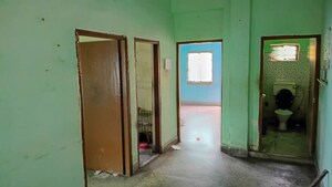 Room in  Apartment at Thakurpukur – for Sale