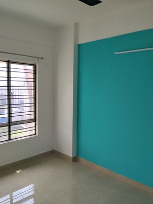 Room in 3 BHK Apartment at Loharuka Green Heights, Rajarhat New Town – for Rent
