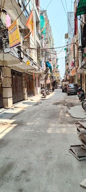  Apartment For Sale in Uttam Nagar