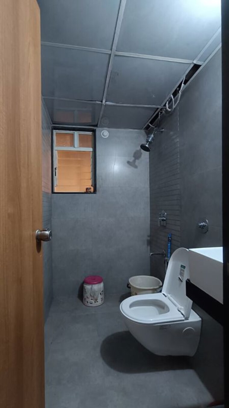 Bathroom, kohinoor-zen-estate 2 Bedroom 800 Sq.Ft. Apartment In Kharadi Pune 10461457