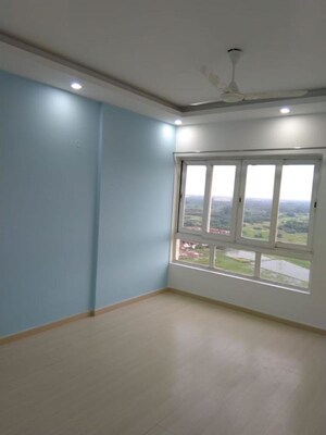 Room in 3 BHK Apartment at Elita Garden Vista, New Town – for Rent