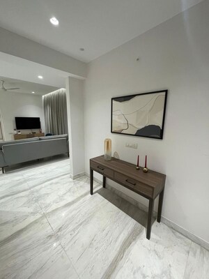 Room in 3.5 BHK Apartment at Marvel Aurum, Koregaon Park – for Rent