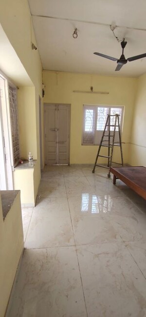 Room in 3 BHK Villa at Paldi – for Rent