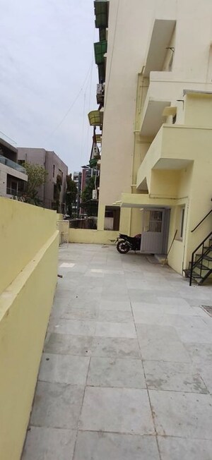 Parking in 3 BHK Villa at Paldi – for Rent