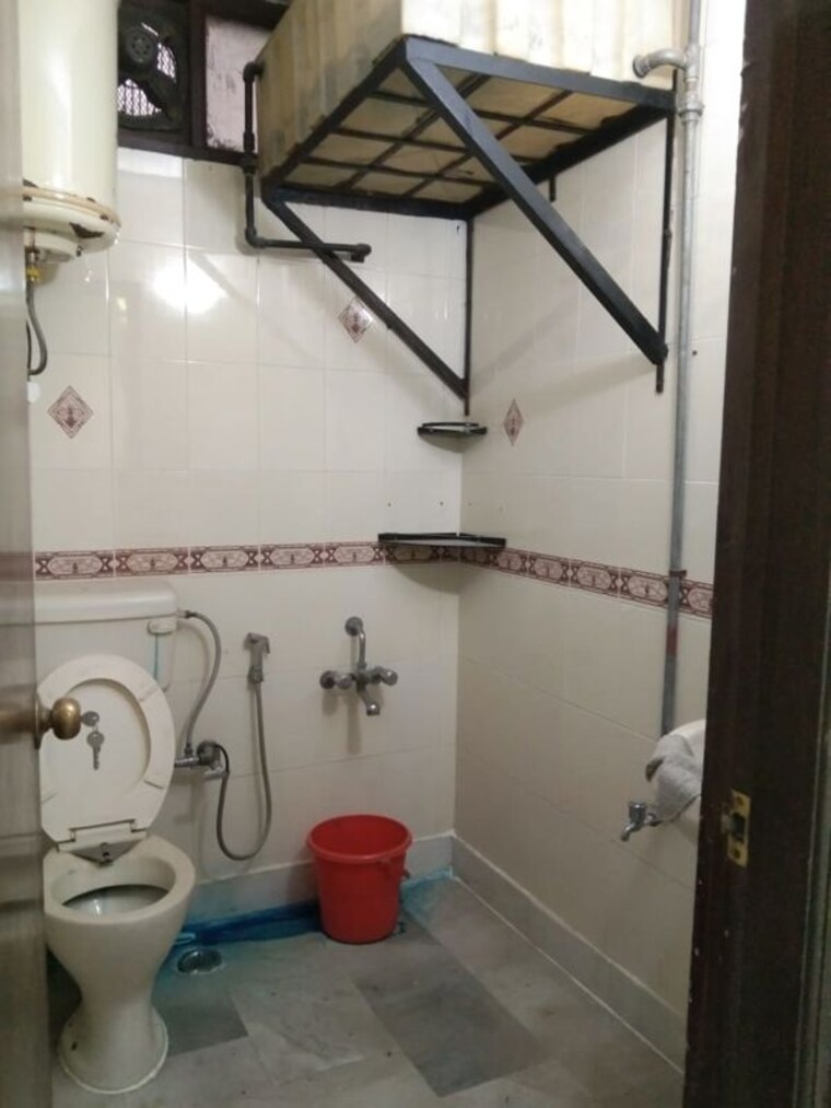 Bathroom, mehrauli 2 Bedroom 750 Sq.Ft. Builder Floor In Mehrauli Delhi 10461701