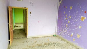 Room in  Apartment at Shirdhon – for Sale