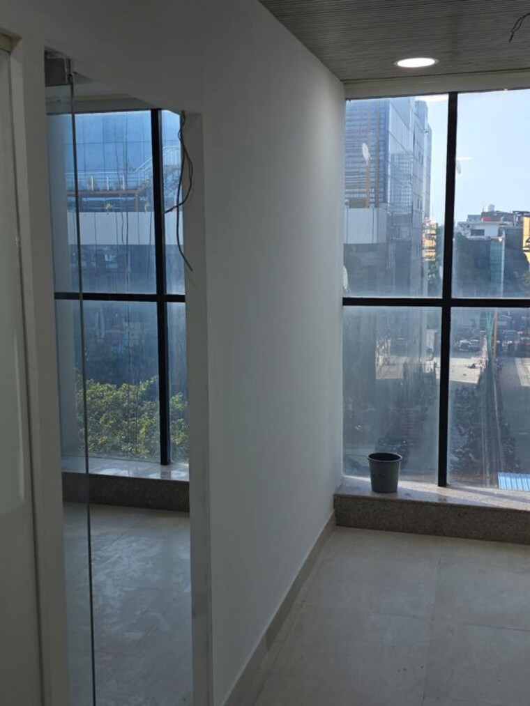 Room, indra-garden Commercial Office Space 2000 Sq.Ft. In Sector 62 A Noida Noida 10461815