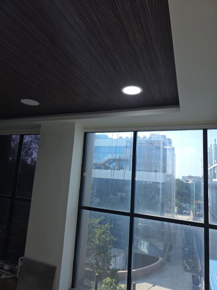 Room, indra-garden Commercial Office Space 2000 Sq.Ft. In Sector 62 A Noida Noida 10461815