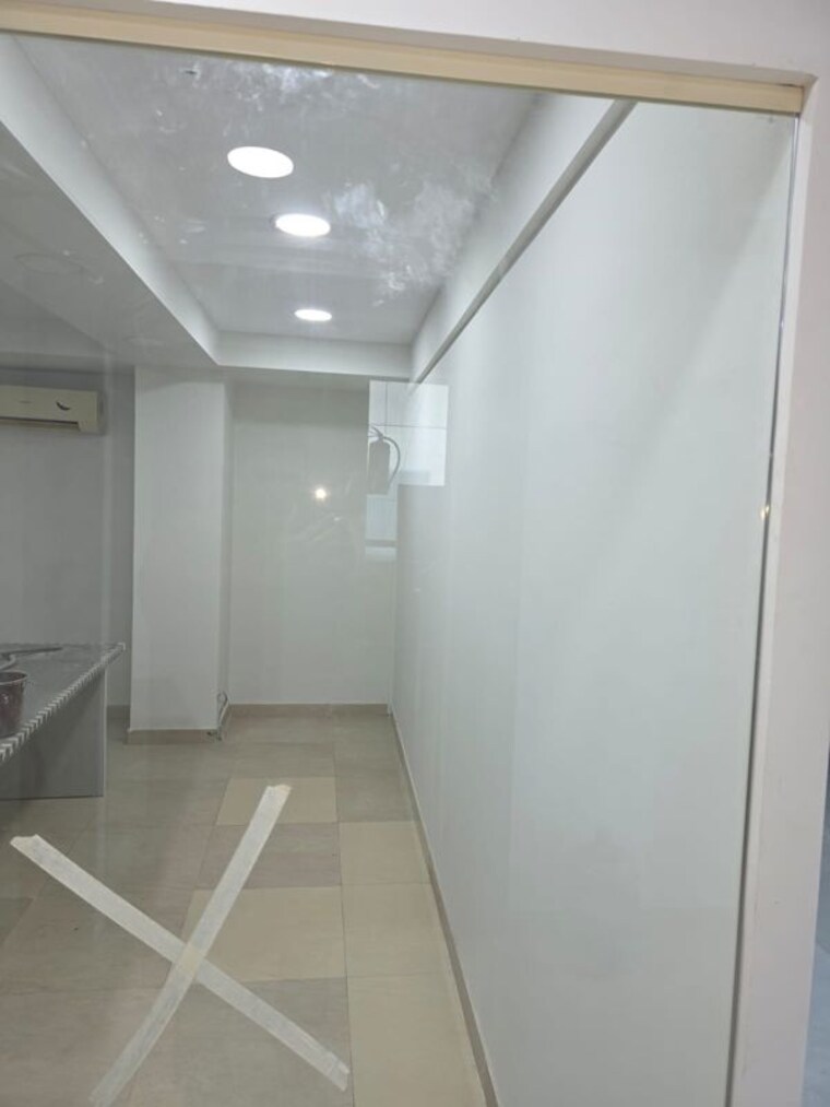 undefined, ithum-heights Commercial Office Space 2225 Sq.Ft. In Sector 62 Noida 10461837