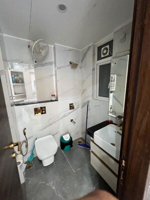 Bathroom in 3 BHK Apartment at DLF Park Place, Sector 54 – for Rent