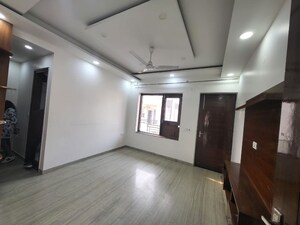 Room in 3 BHK Builder Floor at Medi City – for Rent