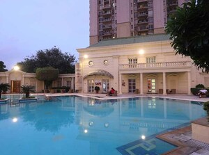 3 BHK Apartment For Rent in DLF Park Place, Sector 54