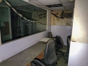  Shop For Sale in Laxmi Nagar