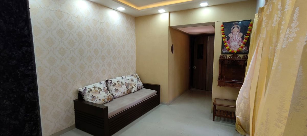 1 BHK 400 Sq.Ft. Apartment in Dindoshi Onkar CHS