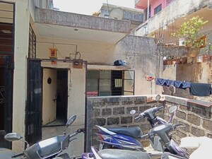  Apartment For Sale in Dhangarwadi