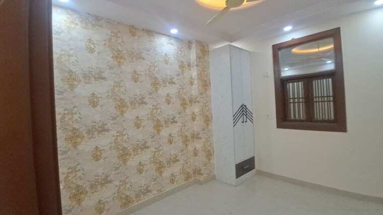 Room, razapur khurd 5 Bedroom 60 Sq.Yd. Independent House In Razapur Khurd Delhi 10461956