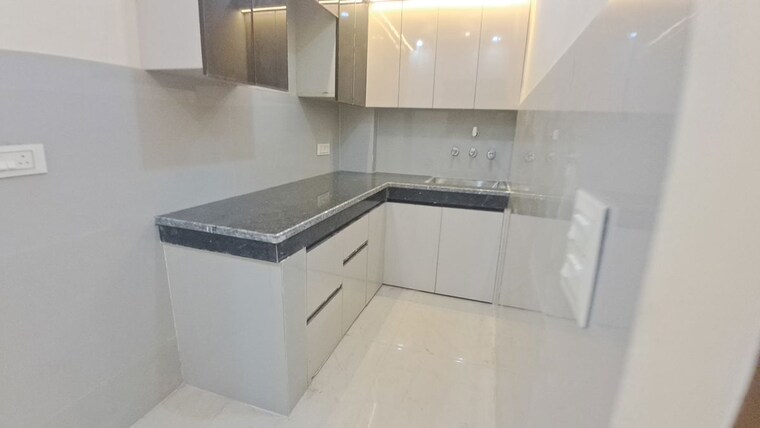 Kitchen, razapur khurd 5 Bedroom 60 Sq.Yd. Independent House In Razapur Khurd Delhi 10461956