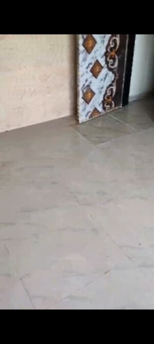 Room in 2 BHK Apartment at Sion – for Rent