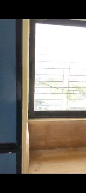 Furnished Amenities in 2 BHK Apartment at Sion – for Rent