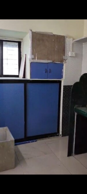 Furnished Amenities in 2 BHK Apartment at Sion – for Rent
