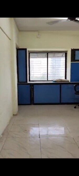 Room in 2 BHK Apartment at Sion – for Rent