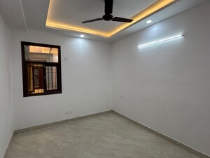 Room in 2 BHK Builder Floor at Malviya Nagar – for Rent