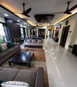 5 BHK Villa For Rent in Juhu