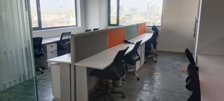Team Area, spaze-itech-park Commercial Office Space 2600 Sq.Ft. In Sector 49 Gurgaon 10462057