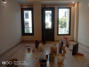 Room in 3 BHK Builder Floor at Greater Kailash I – for Rent
