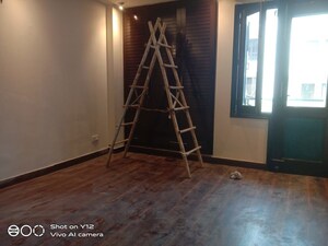 Room in 3 BHK Builder Floor at Greater Kailash I – for Rent