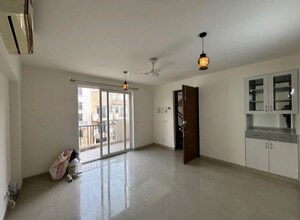 Room in 4 BHK Apartment at Emaar Emerald Floors Premier, Sector 65 – for Sale