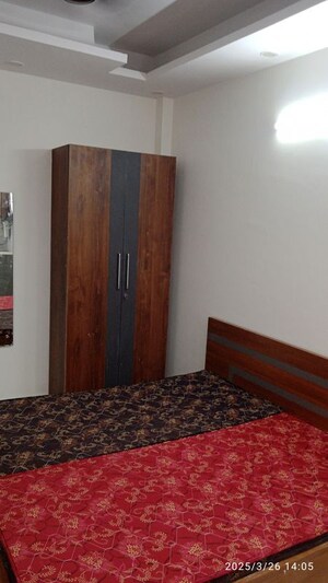 Bedroom in 1 RK Builder Floor at Sector 44 – for Rent