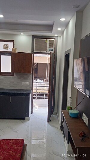 1 RK Builder Floor For Rent in Sector 44