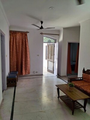 Living Room in 2 BHK Builder Floor at Sector 56 – for Rent