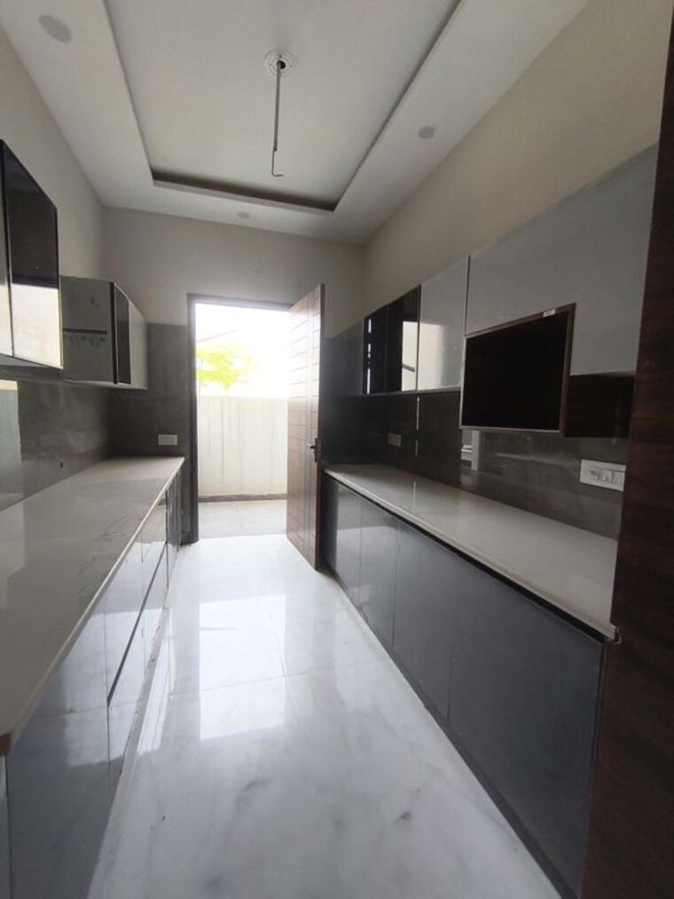 Kitchen, vision-homes-ghazipur 4 Bedroom 111 Sq.Yd. Villa In Ghazipur Zirakpur 10462135