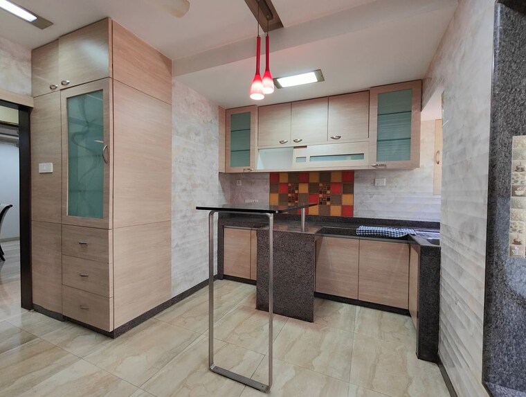 Kitchen, lokhandwala complex 4 Bedroom 1800 Sq.Ft. Penthouse In Lokhandwala Complex Mumbai 10462141