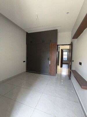 Room in 4 BHK Villa at Alaknanda Maxxus Eden Estate, Ghazipur – for Sale