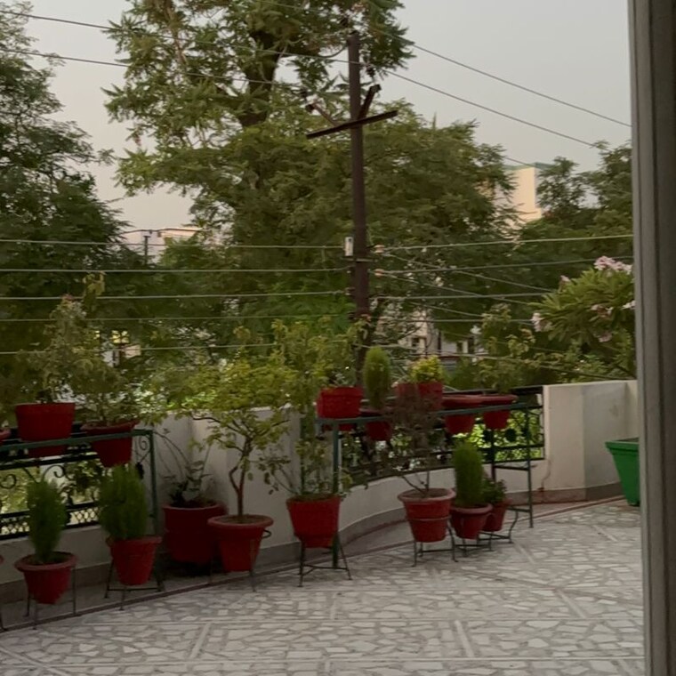 Garden, gomti nagar 2 Bedroom 1800 Sq.Ft. Independent House In Gomti Nagar Lucknow 10462146