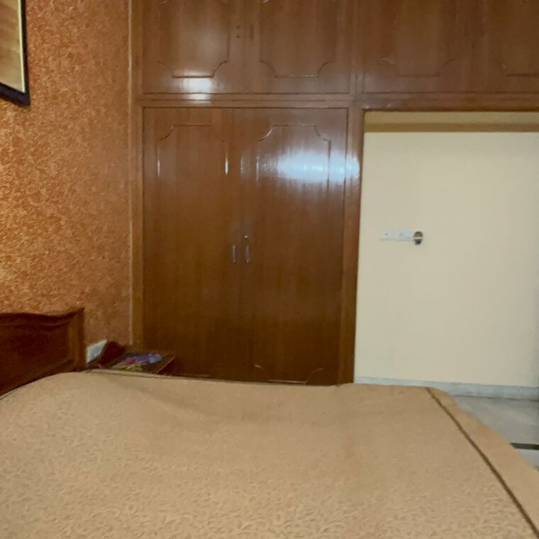 Room, gomti nagar 2 Bedroom 1800 Sq.Ft. Independent House In Gomti Nagar Lucknow 10462146