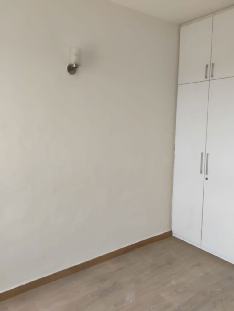 Room, puri-emerald-bay 3.5 Bedroom 2450 Sq.Ft. Apartment In Sector 104 Gurgaon 10462152
