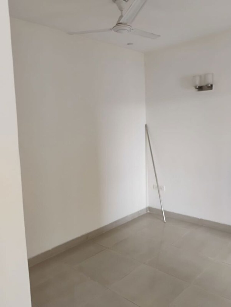 Room, puri-emerald-bay 3.5 Bedroom 2450 Sq.Ft. Apartment In Sector 104 Gurgaon 10462152