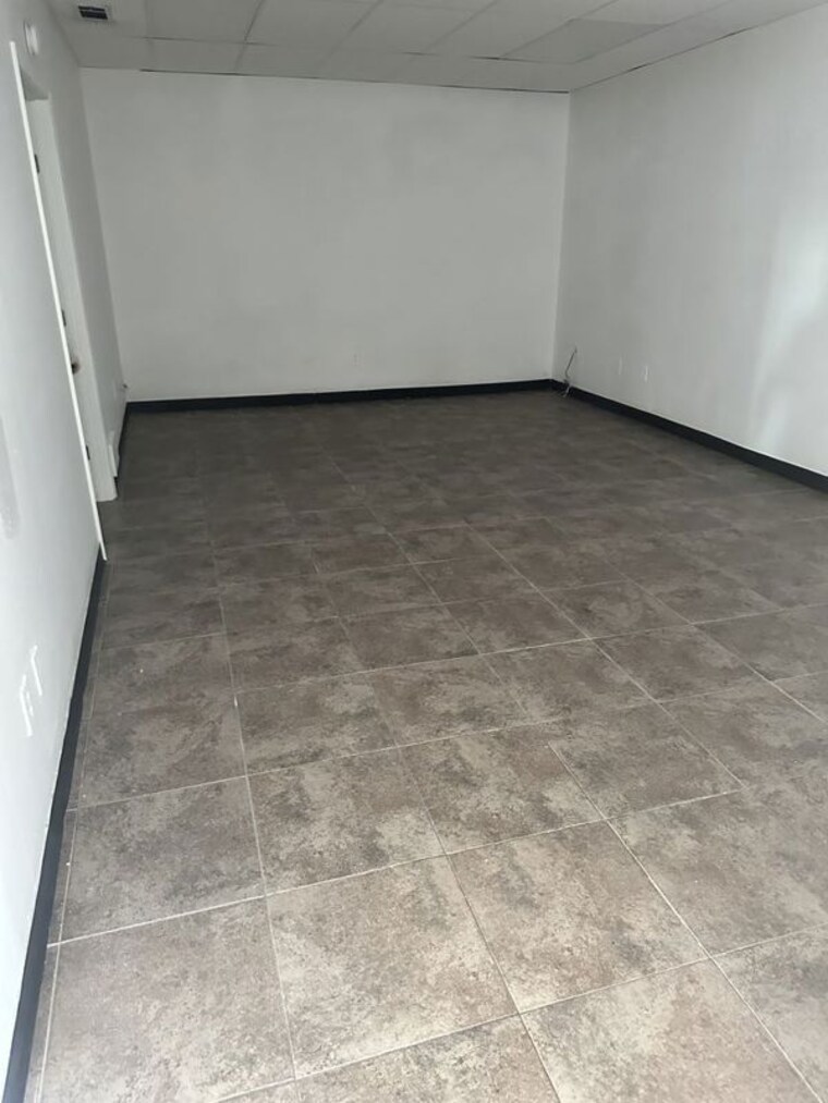 Room, raja park Commercial Shop 450 Sq.Ft. In Raja Park Jaipur 10462208
