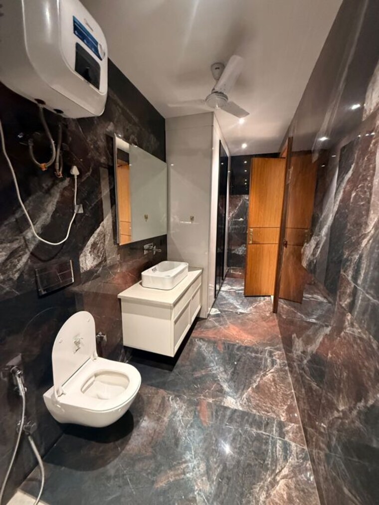 Team Area, sector 23 4 Bedroom 3200 Sq.Ft. Builder Floor In Sector 23 Gurgaon 10462220