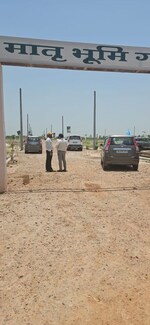 100 Sq.Yd. Plot in Govardhan